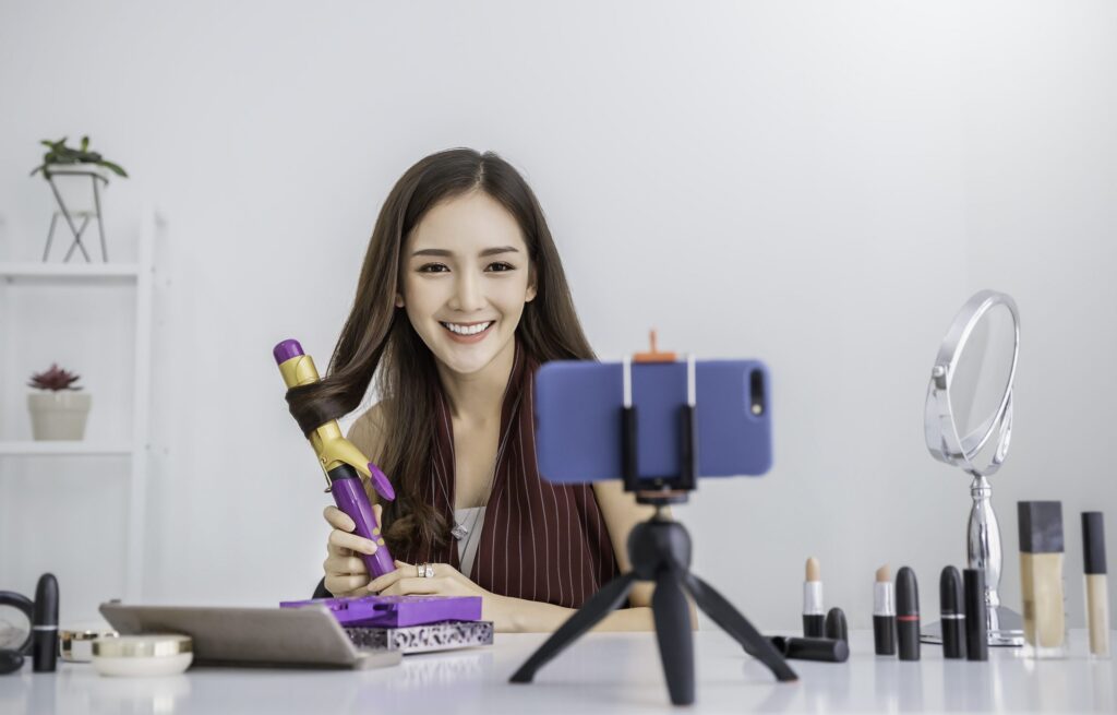 인플루언서 마케팅, 왜 주목받고 어떻게 활용해야 할까?